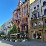 Apartment In The Strict City Centre